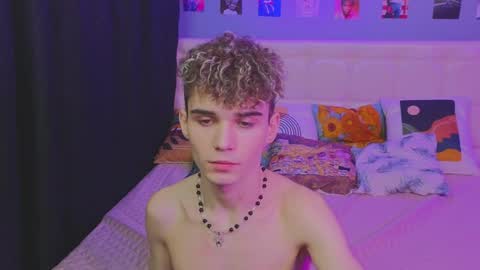 ALEXPVT IS OPEN online show from February 1, 4:03 am