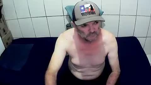 Snapshot of bolado23 chatting on January 12, 3:57 pm Cesar Augusto Pierdona online show from January 12, 3:57 pm