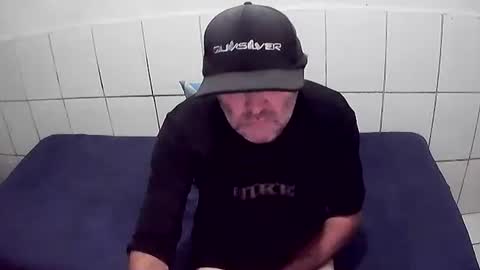 Snapshot of bolado23 chatting on December 22, 7:22 pm Cesar Augusto Pierdona online show from December 22, 7:22 pm