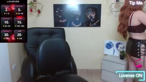 Snapshot of bom_bomx chatting on October 10, 10:42 pm Paris online show from October 10, 10:42 pm