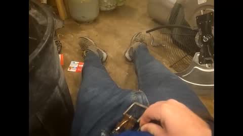 bombinshaman online show from December 1, 4:23 pm