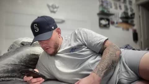 boner4you1994 online show from October 25, 9:39 am