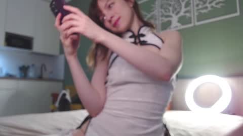 Snapshot of bonjourlabelle chatting on October 23, 1:54 pm Mary 3 live time content 18 online show from October 23, 1:54 pm