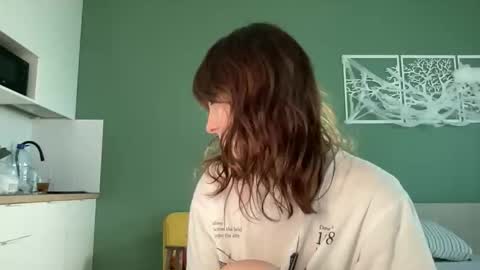 Snapshot of bonjourlabelle chatting on November 2, 11:12 am Mary 3 live time content 18 online show from November 2, 11:12 am