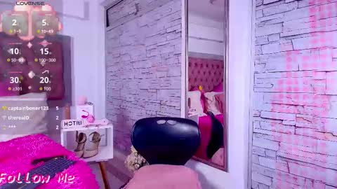 Snapshot of bonn_glow chatting on January 19, 3:43 am i AM Bonnie online show from January 19, 3:43 am