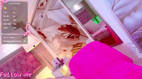 i AM Bonnie  online show from March 27, 8:26 am