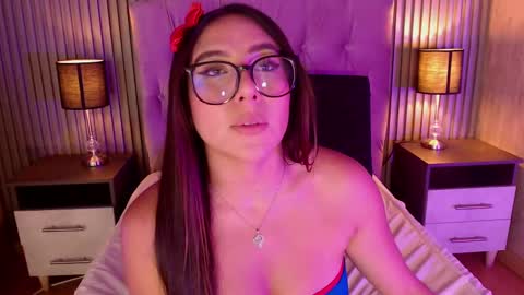 bonnali_lune online show from October 1, 1:22 am