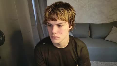 Snapshot of bonnie_and_c1yde chatting on February 23, 5:16 am Jessy Mark online show from February 23, 5:16 am