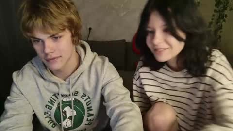 Snapshot of bonnie_and_c1yde chatting on March 14, 5:24 am Jessy Mark online show from March 14, 5:24 am