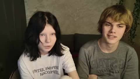 Snapshot of bonnie_and_c1yde chatting on March 16, 5:02 am Jessy Mark online show from March 16, 5:02 am