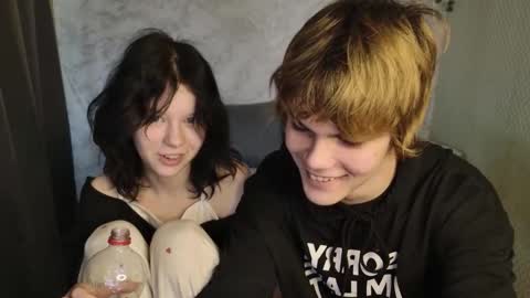 Snapshot of bonnie_and_c1yde chatting on March 29, 5:07 am Jessy Mark online show from March 29, 5:07 am