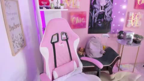 Snapshot of bonnie_benet chatting on October 19, 3:51 am Bonnie online show from October 19, 3:51 am