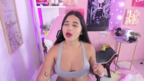 Snapshot of bonnie_benet chatting on October 22, 3:40 am Bonnie online show from October 22, 3:40 am