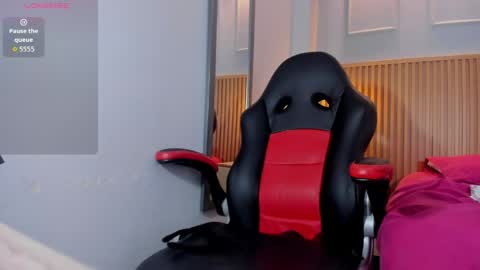 BONNIE  online show from April 1, 1:41 pm