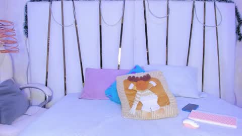 Bonnie online show from December 18, 7:42 pm