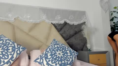   online show from January 24, 11:37 am