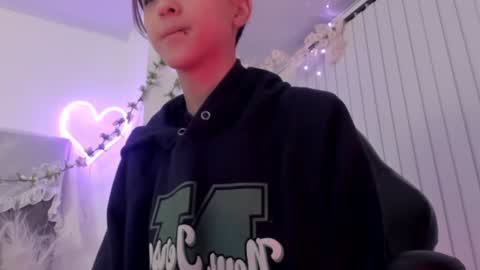   online show from January 25, 11:44 am