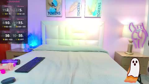 Bon Bon  online show from October 27, 9:41 pm