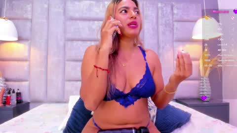 Snapshot of bonnieowen chatting on February 6, 6:46 pm Bonnie online show from February 6, 6:46 pm