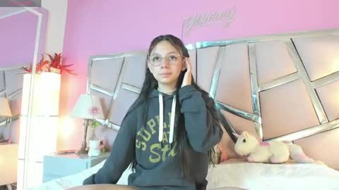 Snapshot of bonniepark_ chatting on April 14, 1:06 pm Bonnie online show from April 14, 1:06 pm