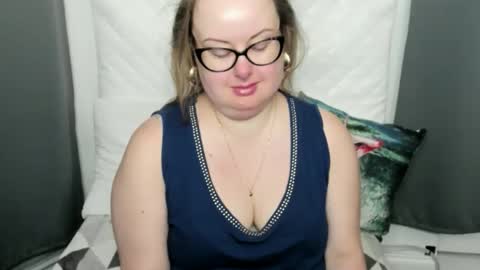 Snapshot of bonnieshining chatting on November 26, 5:08 am Bonnie online show from November 26, 5:08 am