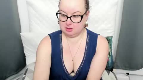 Snapshot of bonnieshining chatting on January 18, 7:12 am Bonnie online show from January 18, 7:12 am