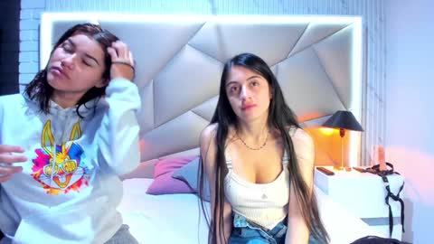 Snapshot of bonny_bonss chatting on February 7, 11:12 am bonny_bonss online show from February 7, 11:12 am
