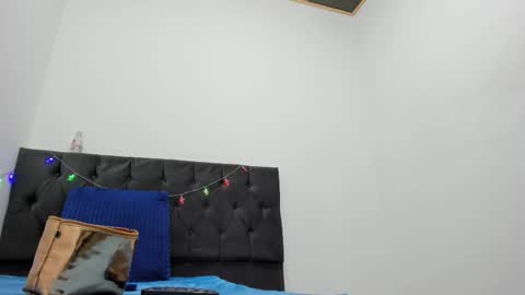 Snapshot of bonnyy26 chatting on January 7, 9:23 am bony online show from January 7, 9:23 am