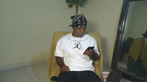 kevin hart online show from March 19, 5:22 am