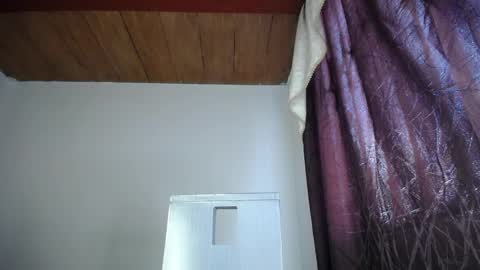 KIM     online show from March 31, 10:10 pm