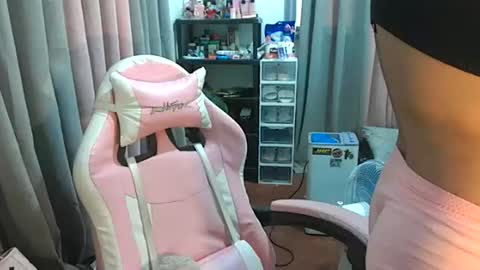 boobsypinay_zhein online show from June 26, 11:42 pm