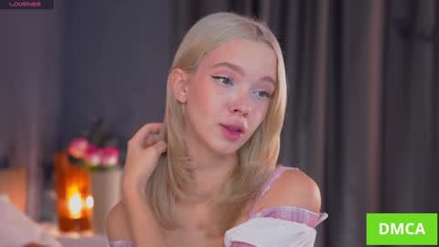 Snapshot of boobybliss chatting on October 20, 8:04 am Alina online show from October 20, 8:04 am