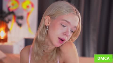 Snapshot of boobybliss chatting on October 21, 8:48 am Alina online show from October 21, 8:48 am