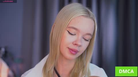 Snapshot of boobybliss chatting on October 25, 7:38 am Alina online show from October 25, 7:38 am