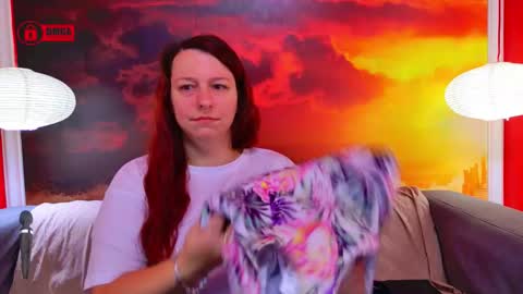 BoobyIANAx online show from October 18, 6:05 am