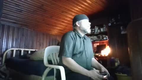 Snapshot of booshy chatting on December 27, 8:28 pm Booshwa online show from December 27, 8:28 pm