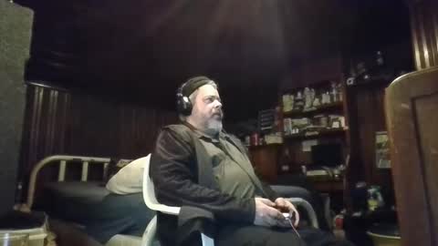 Snapshot of booshy chatting on January 13, 9:52 pm Booshwa online show from January 13, 9:52 pm