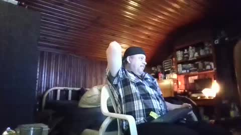 Snapshot of booshy chatting on February 6, 6:56 pm Booshwa online show from February 6, 6:56 pm