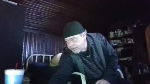 Snapshot of booshy chatting on February 9, 8:13 pm Booshwa online show from February 9, 8:13 pm