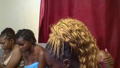 Snapshot of bootie_caramel chatting on March 3, 2:26 am bootie_caramel online show from March 3, 2:26 am