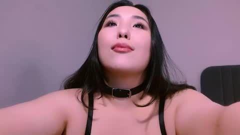 Snapshot of bootylecious_ chatting on January 20, 6:31 am Mona online show from January 20, 6:31 am
