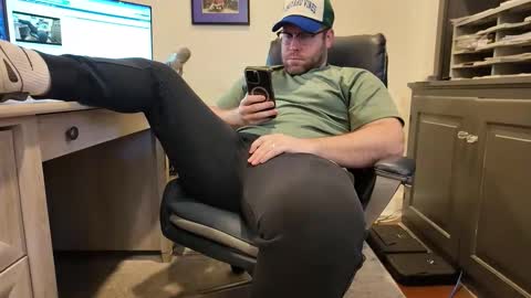 Snapshot of boredhorndog chatting on February 16, 4:36 pm Boredhorndog online show from February 16, 4:36 pm