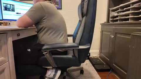 Snapshot of boredhorndog chatting on February 17, 2:24 pm Boredhorndog online show from February 17, 2:24 pm