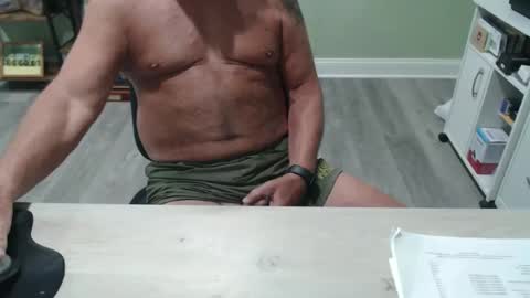 Snapshot of borntobebad2 chatting on April 12, 4:23 pm borntobebad2 online show from April 12, 4:23 pm