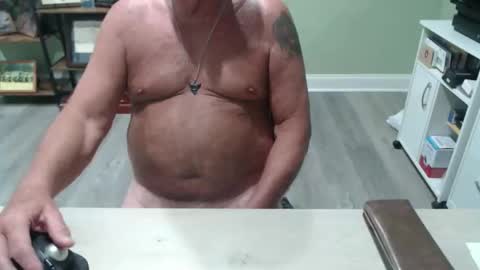 Snapshot of borntobebad2 chatting on April 14, 7:31 pm borntobebad2 online show from April 14, 7:31 pm