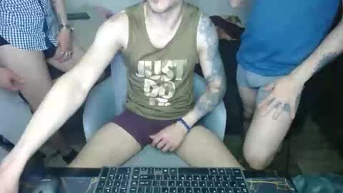 bossking019 online show from February 28, 1:26 am