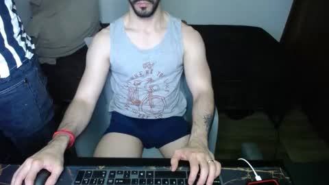 bossking019 online show from March 9, 5:11 am