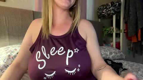 BossMom online show from January 2, 8:46 pm