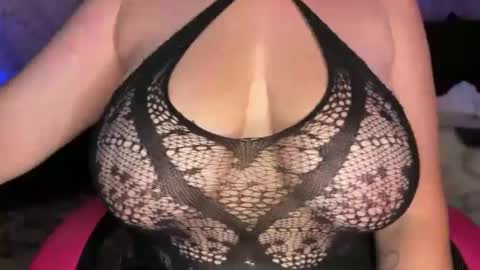 BossMom online show from September 15, 5:46 pm