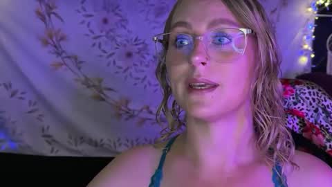 BossMom online show from October 9, 2:04 pm